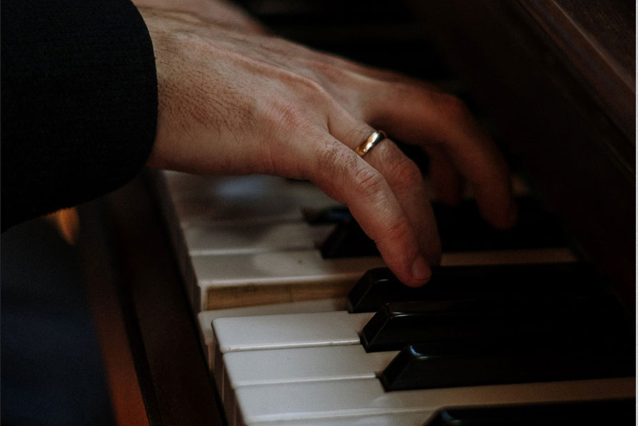 關于鋼琴上的E6，人能唱出E6嗎？